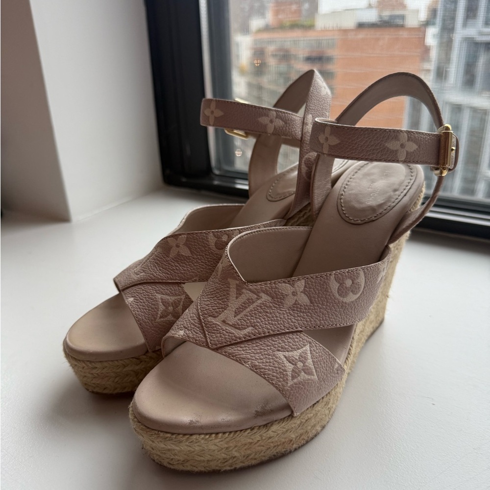 Louis Vuitton Elegant Beige Designer Wedge Sandals